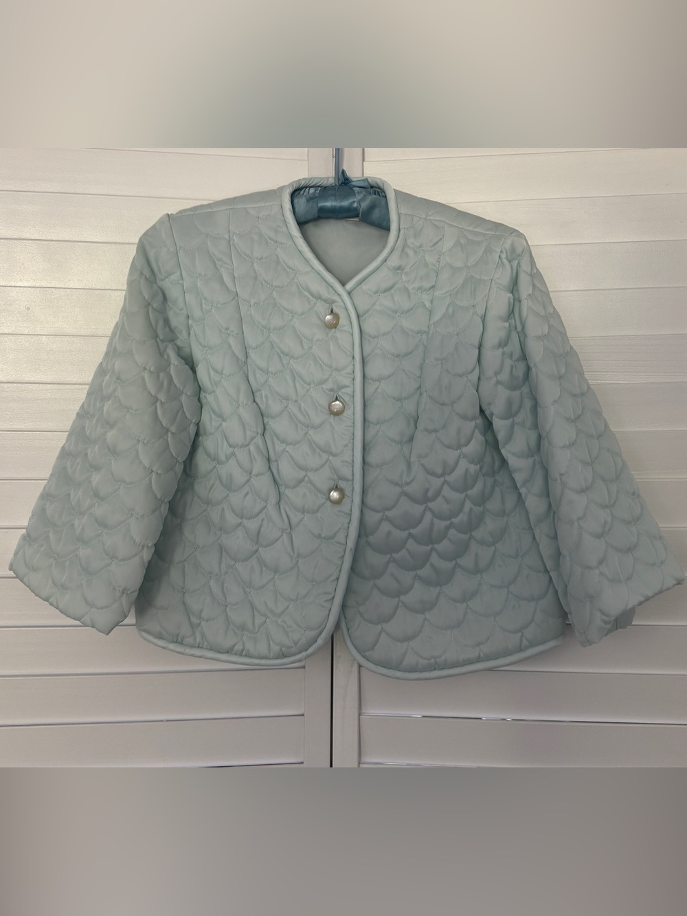 Vintage 60s Barbizon Intimates Quilted Pale Blue Satin Pearl-Button Jacket Sm